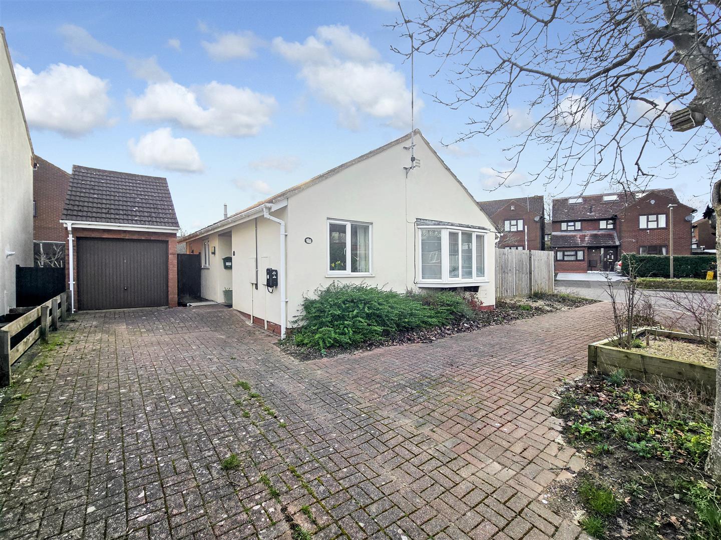 Leafield Rise, Two Mile Ash, Milton Keynes